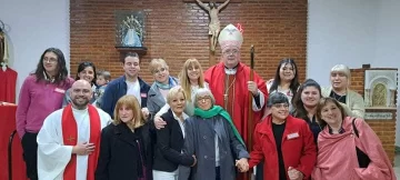 Monseñor Giobando visitó Necochea y celebró varios sacramentos