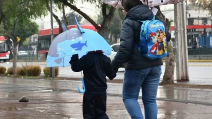 Fuerte temporal en Necochea: ¿Qué pasa mañana con las clases?