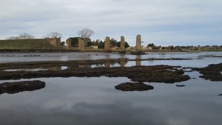 Impactantes imágenes de la bajada que se registró en el río Quequén