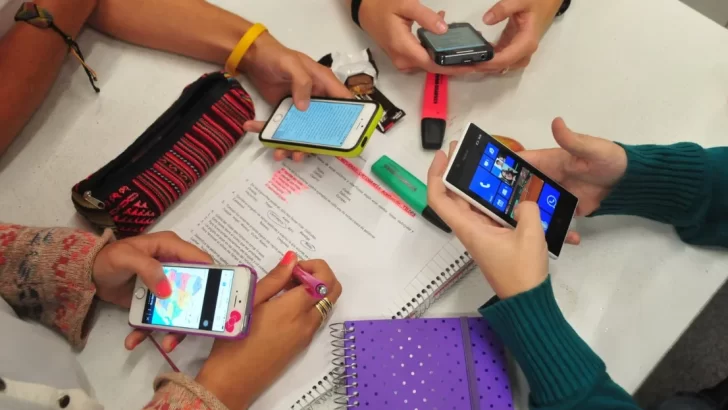 Por qué los celulares y las notebooks cuestan en la Argentina casi el doble que en Brasil, Chile o Colombia