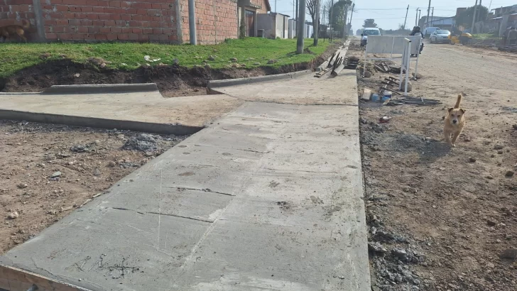 Construyen más cordón cuenta en calles del Barrio Norte