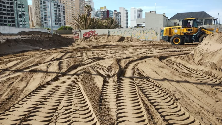 Labores de mantenimiento en espacios públicos de Quequén y Necochea