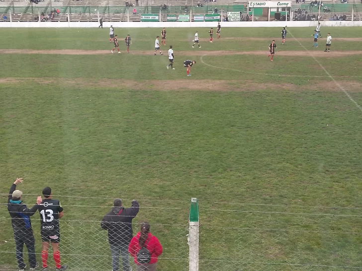 Triunfos de Gimnasia, Villa del Parque y La Dulce en la tarde del sábado