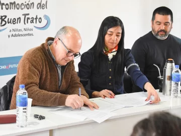 Cáceres encabezó una capacitación de la Ley del Buen Trato en Laprida