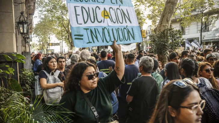 SUTEBA y FEB se suman a la segunda marcha federal universitaria