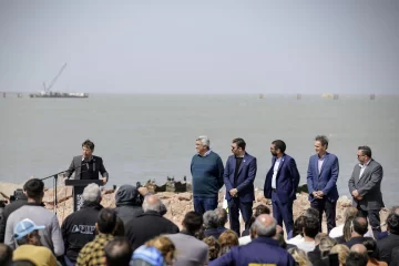 Kicillof recorrió las obras de expansión de Puerto Rosales