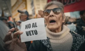 Marcha en Necochea por el veto al aumento de las jubilaciones