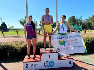 Rosario Coronel y Tiago Rojas llevaron el nombre de Necochea al podio del Provincial U18