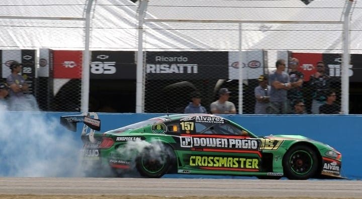 Una rotura sacó de carrera a Juan Bautista en el inicio de la Copa de Oro