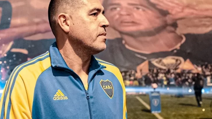 Arde Boca: Riquelme responsabilizó al plantel y Cavani llamó a la reflexión tras la salida de Martínez