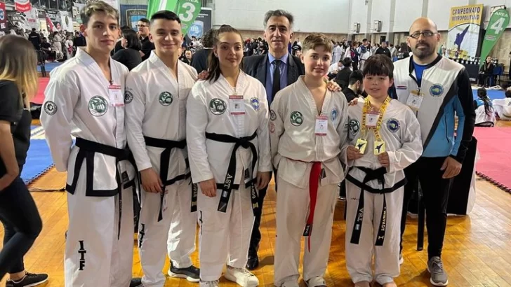 La Academia Correa logró destacarse  en el 25° Campeonato Metropolitano de Taekwondo