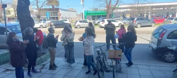 Un grupo de vecinos reclamó por el aumento de la tarifa eléctrica