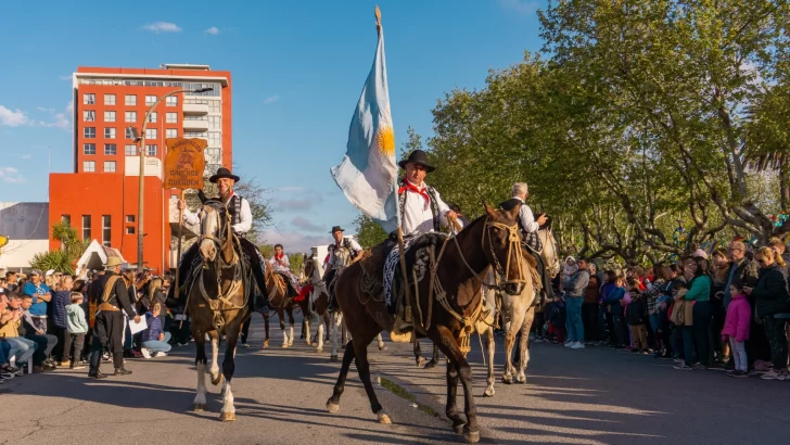 143º Aniversario de Necochea: Convocan a instituciones para el desfile