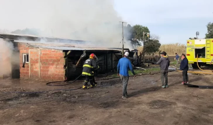 Se incendió una casa sobre la ruta 88