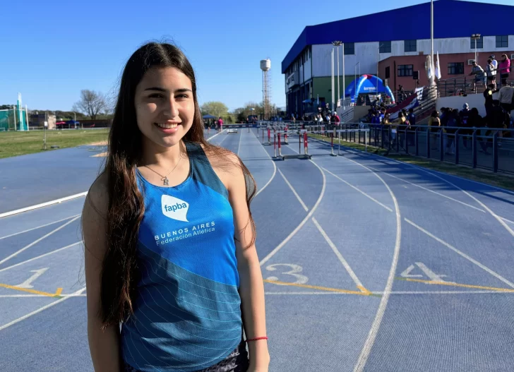 Rosario Coronel superó los 11 metros en el triple salto y quedó cerca del podio nacional