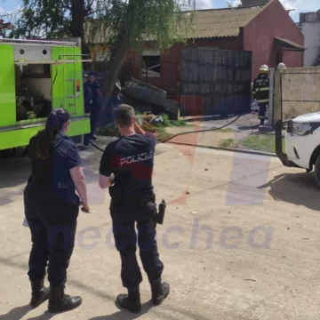 Vecinos mandaron a un supuesto ladrón al hospital y casi incendian su casa