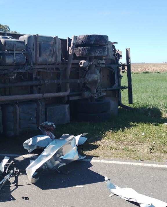 Volcó un camión en Ruta 72