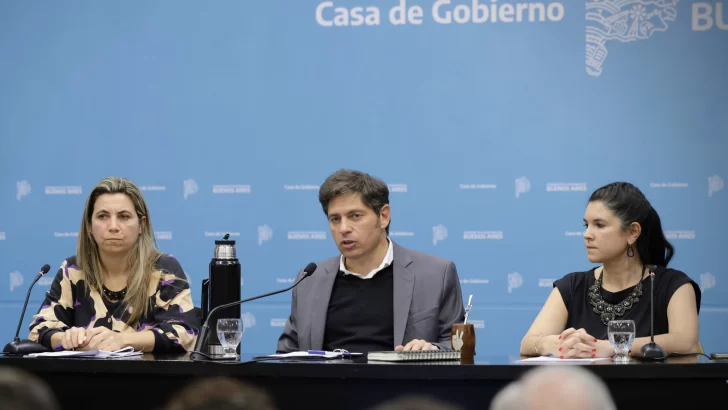 Kicillof anunció la creación de una línea específica para el acompañamiento de adultos mayores