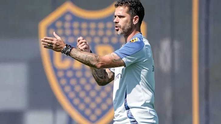 Boca: Gago piensa en variantes en la defensa para recibir a Deportivo Riestra