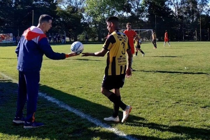 Villa Díaz Vélez rescató un valioso punto en el debut del Federal Amateur