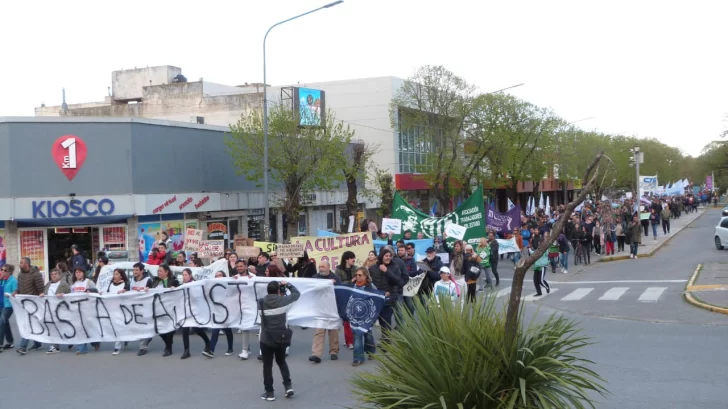 Fuerte reclamo a Milei para que no vete el financiamiento educativo