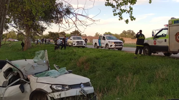 Murió un hombre tras volcar con su camioneta en Quequén