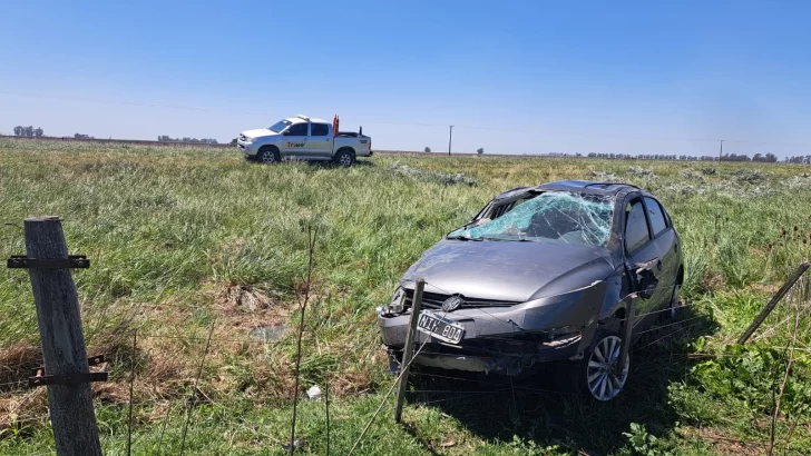 Volcó un auto en ruta 228