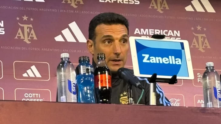 Lionel Scaloni habló sobre la posible postergación del partido, la vuelta de Messi y la sanción del “Dibu”