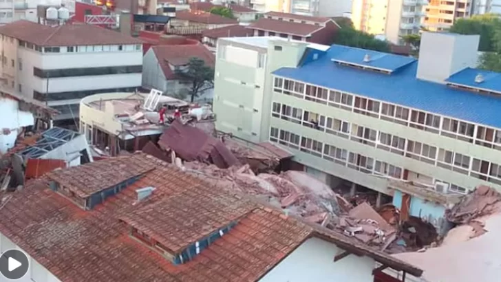 Se derrumbó un edifició en Villa Gesell