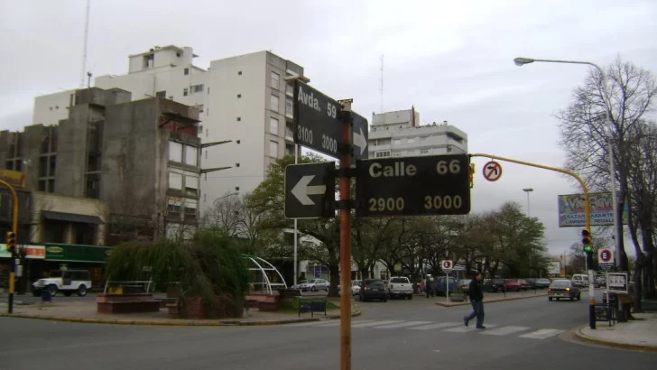 Un corte de luz afecta la normal actividad en el centro de la ciudad