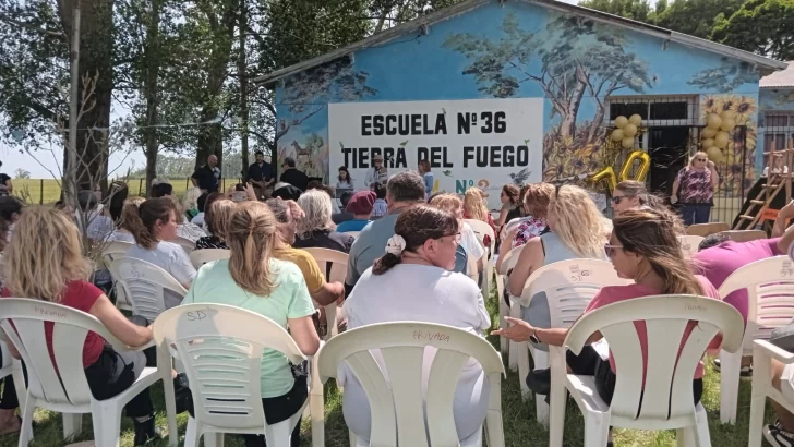 “Entre todos tenemos que defender las escuelas rurales”