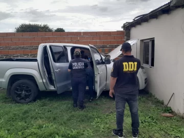 Hallan escondida en una vivienda una camioneta robada en Mar del Plata