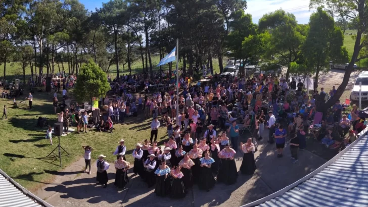 La escuela y el jardín Almafuerte celebran el 44° aniversario de su fundación