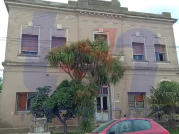 Deplorable estado del edificio de la Comisaría Segunda