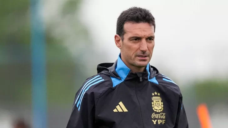 Con Messi y varias bajas, el once de Scaloni para enfrentar a Paraguay