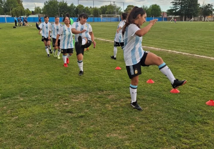 Seleccion-Faddim-femenino2-728x506