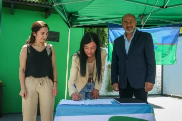 Andrea Cáceres participó de la inauguración de un espacio primera permanencia