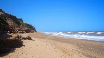 Una playa hermosa y solitaria, ideal para desconectar, a menos de 70 Km de Necochea