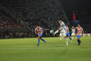 Dura derrota para la Selección argentina ante Paraguay por las Eliminatorias Sudamericanas