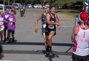 NecoCorre: insólito final de los 10K con victoria de Santibáñez en los últimos 5 metros