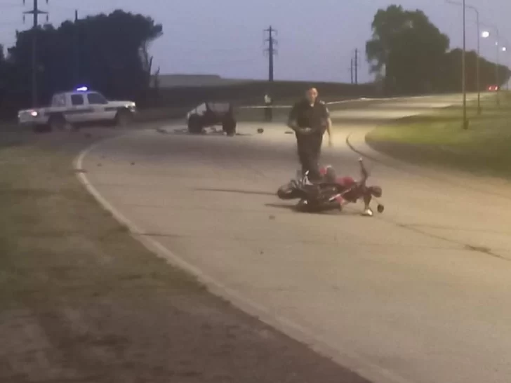 Fatal accidente en Ruta 80: se desenganchó un carro e impactó contra una moto