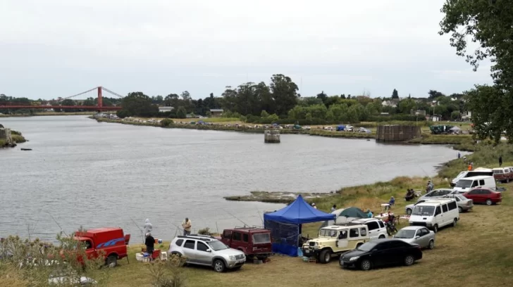 Los Municipales organizan un concurso de pesca a la pieza de mayor peso