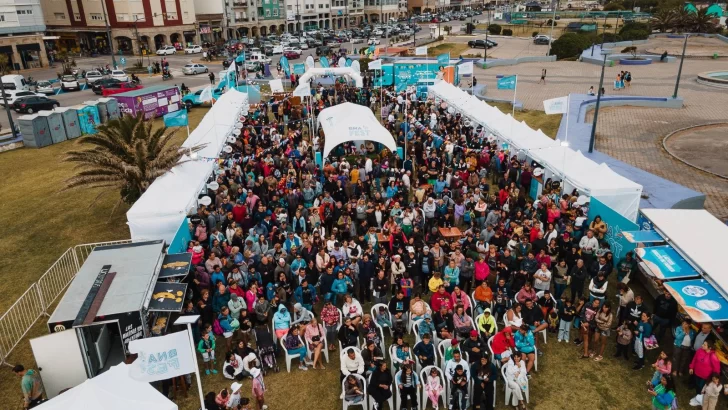 De qué se trató el festival que se desarrolló en plena costa necochense