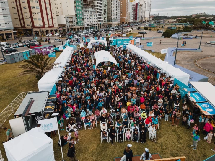 De qué se trató el festival que se desarrolló en plena costa necochense