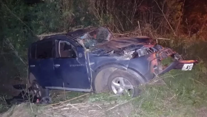 Falleció un hombre al volcar su auto cerca de la ruta 88