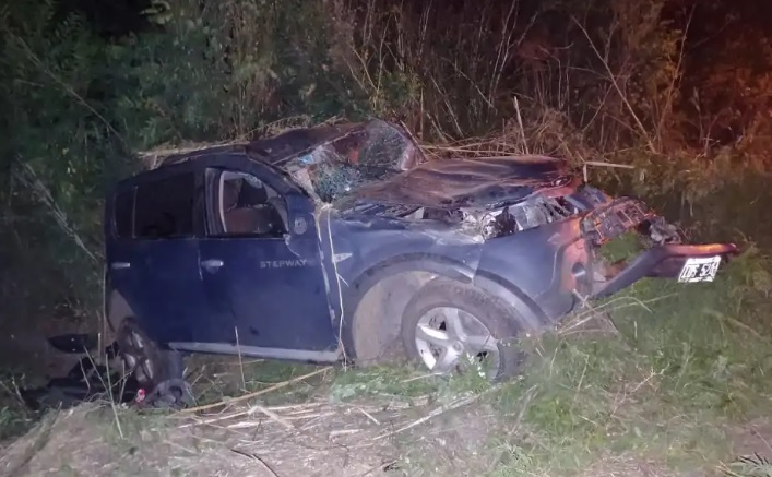 Falleció un hombre al volcar su auto cerca de la ruta 88