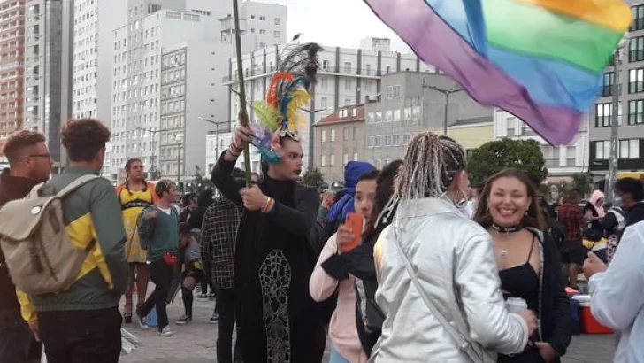 Necochea también se suma a la marcha nacional del Orgullo Antifascista y Antirracista