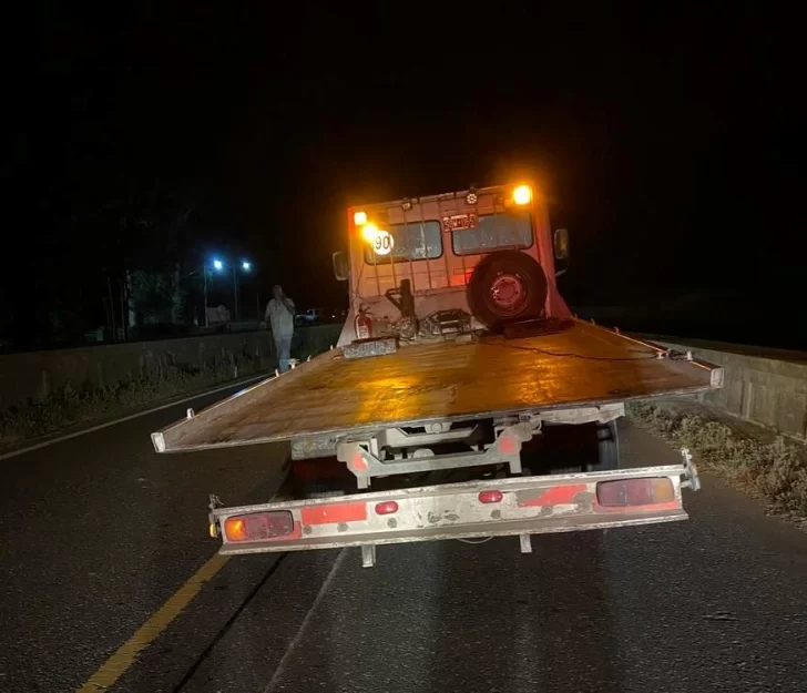 Un camión perdió sus ruedas en la Ruta 86