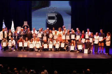 Se celebraron los 100 años del olimpismo nacional y los 30 años de los Panamericanos en Mar del Plata