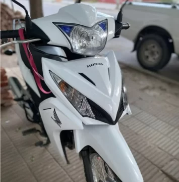 Entró a la casa a buscar una mochila y le robaron la moto